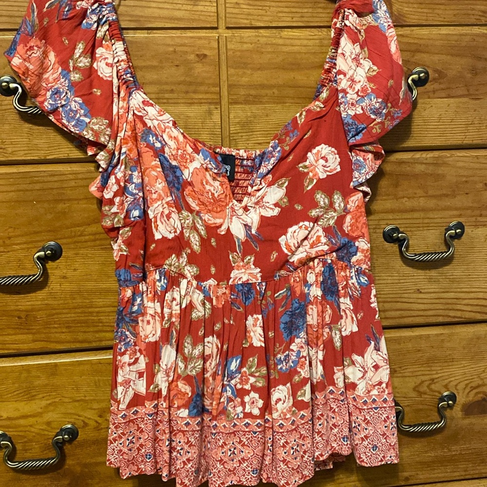 Beautiful smocked back top size L